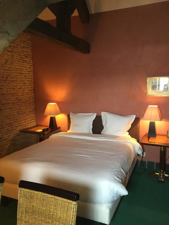 Citadelle Vauban Hotel Le Palais Bagian luar foto